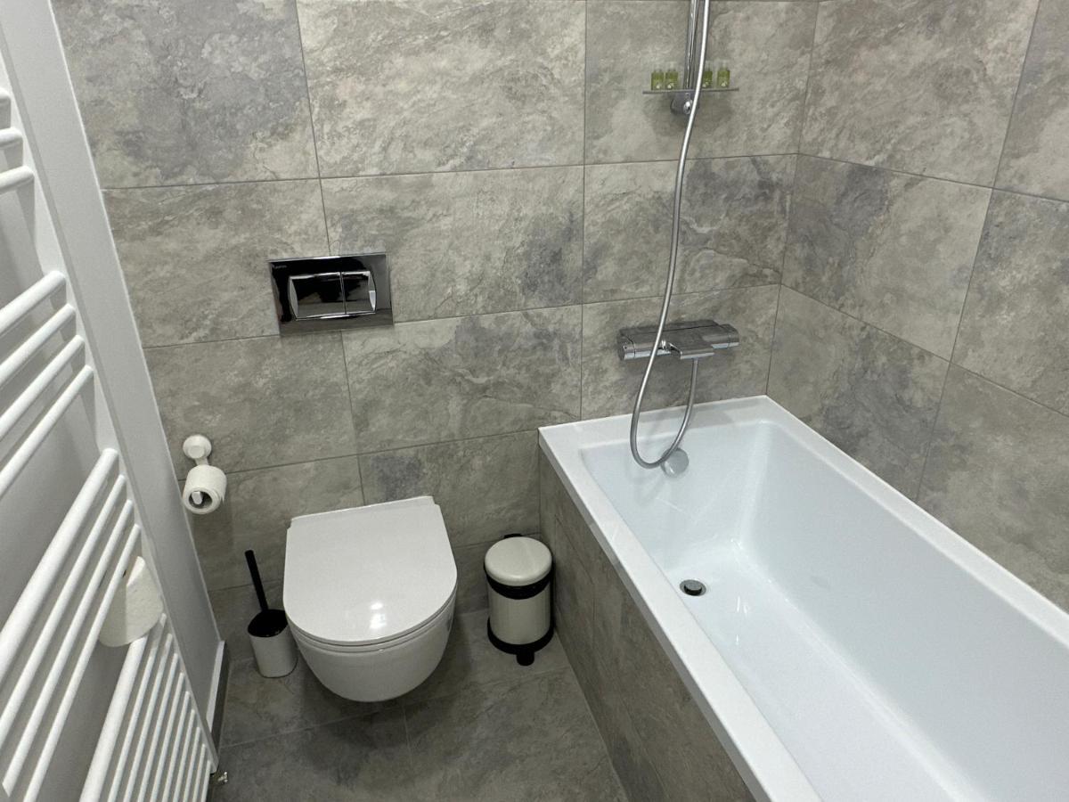 בוקרשט Art Apartment מראה חיצוני תמונה