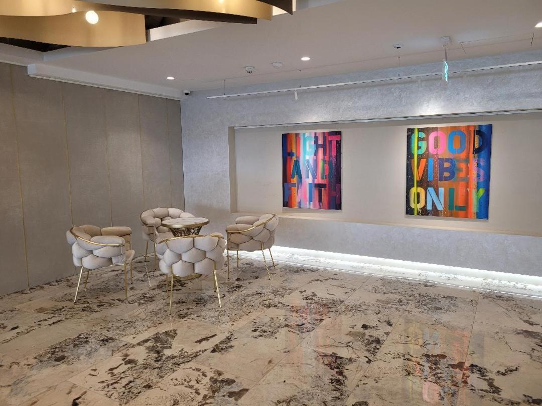 בוקרשט Art Apartment מראה חיצוני תמונה